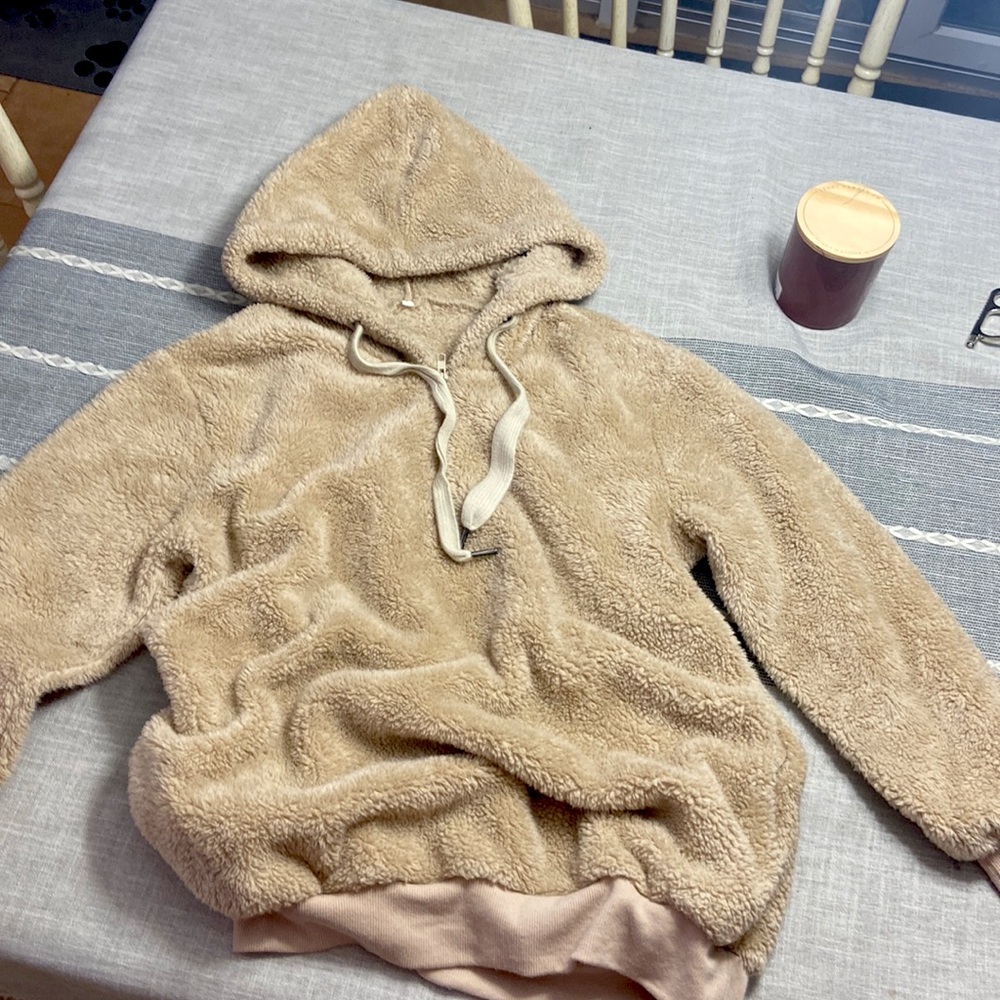 Pockets. Oversized. Cream/Tan color. Teddy sweater.